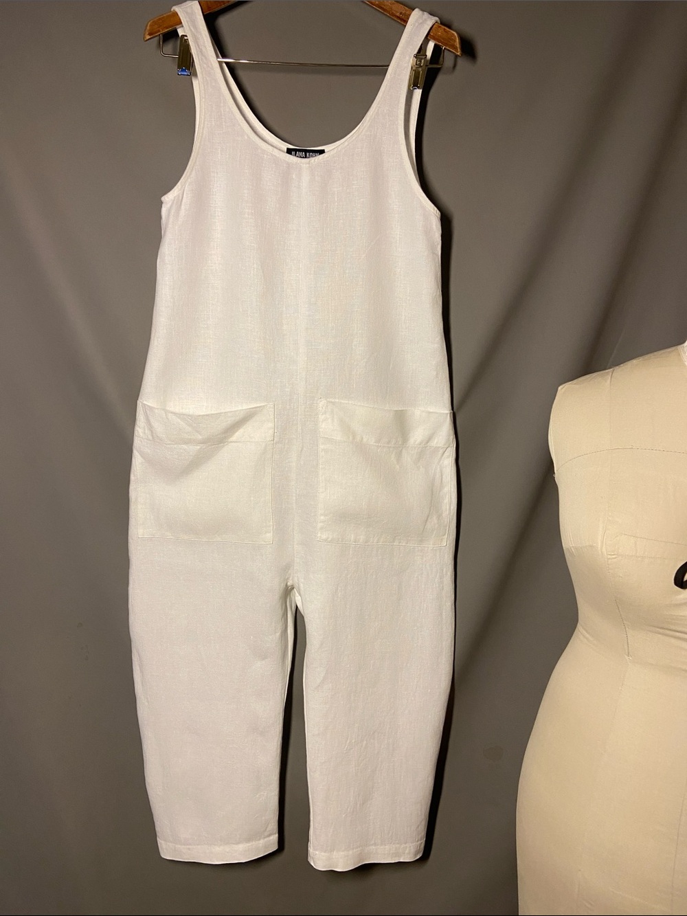 Ilana Kohn White Sleeveless Linen-Jumpsuit with Front Patch Pockets. Size S